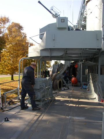 a/torpedo_extraction in progress.JPG